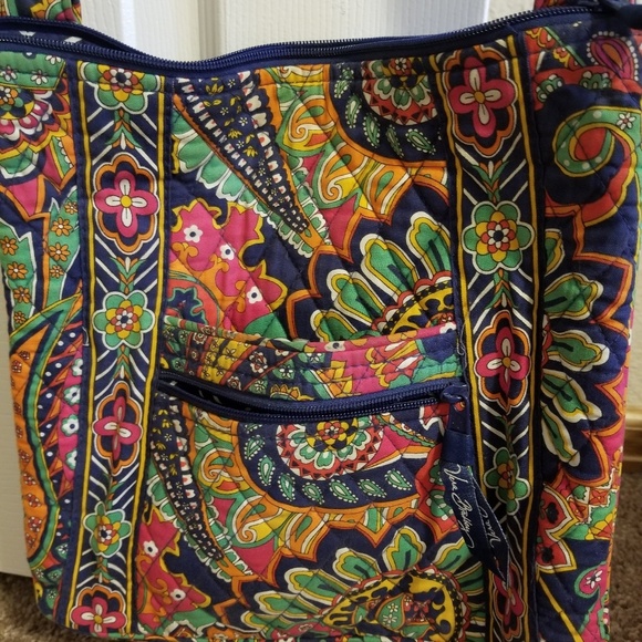 Vera Bradley crossbody - Picture 1 of 5
